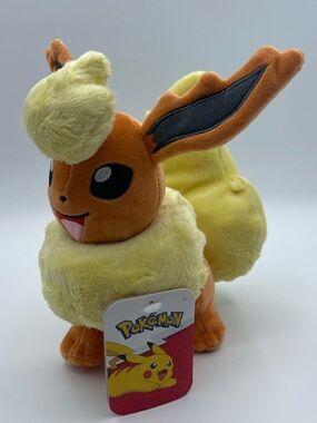 Pokémon 8-inch Flareon Plush toy yellow orange NEW with tags